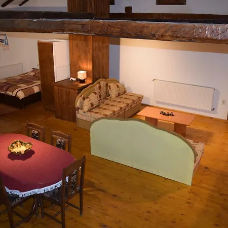 Apartamento The Big White House Tserova Koriya
